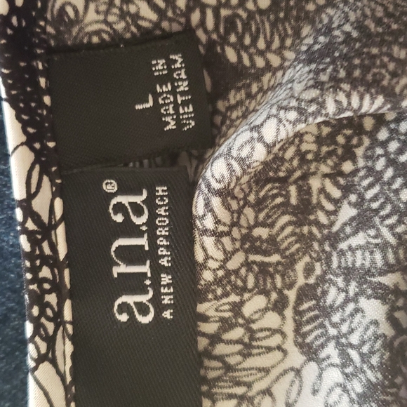 a.n.a silky blouse - Picture 6 of 6